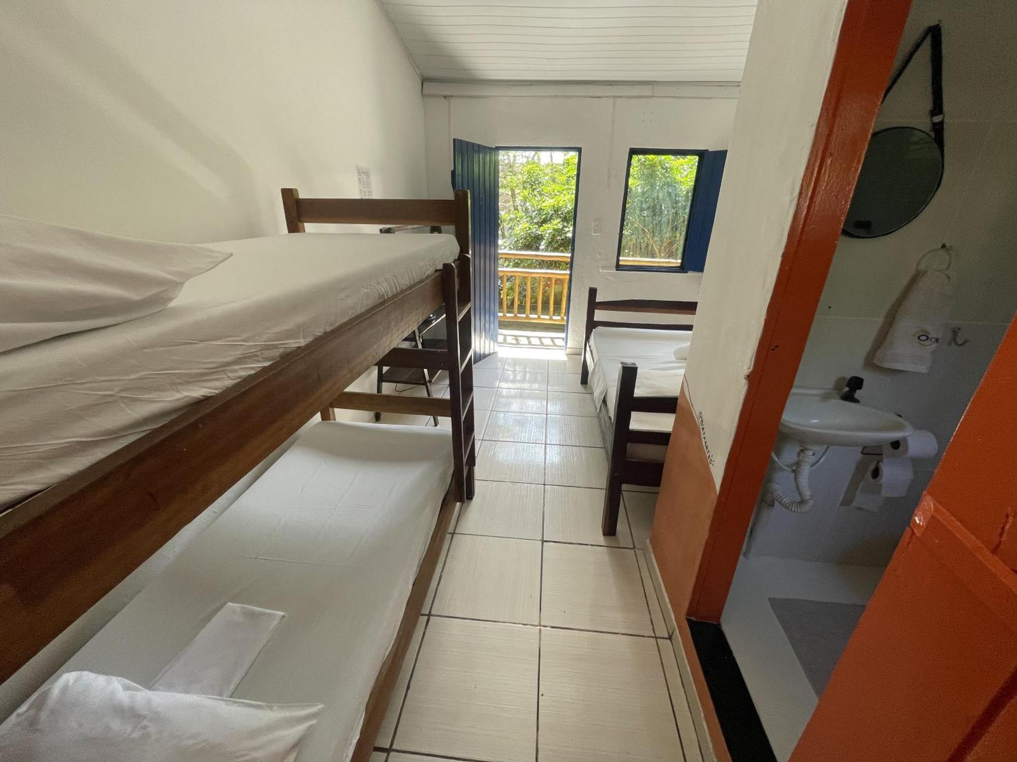 Ooxe Hostel Ітакаре Екстер'єр фото